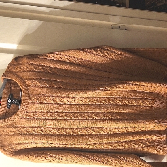 Ashley Stewart Cable Knit Sweater . - Picture 3 of 3